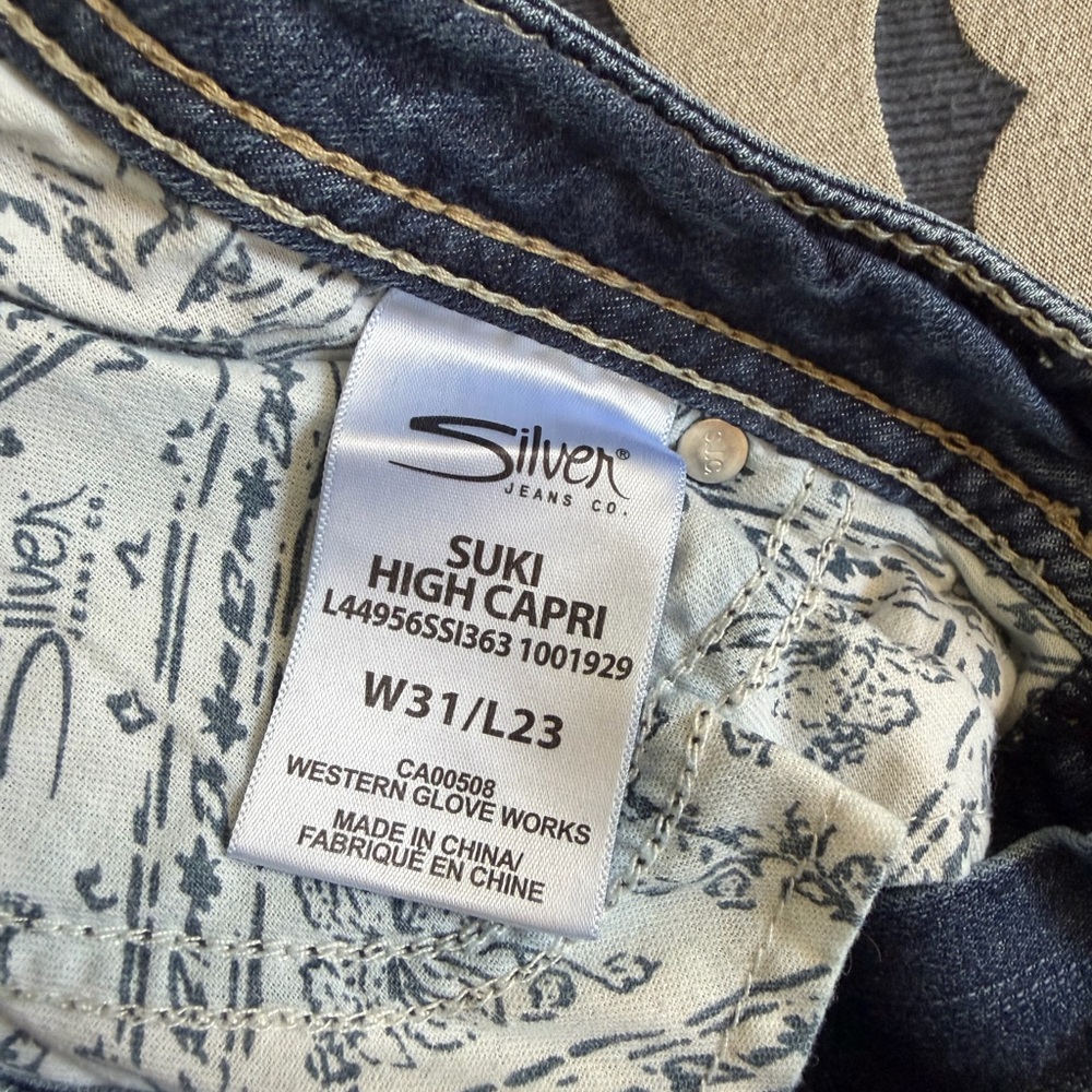 Silver Suki Fluid Capri Size 31 - Picture 4 of 5